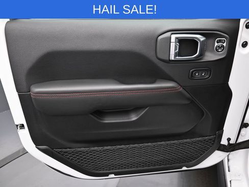 Used 2024 Jeep Wrangler Rubicon w/ Convenience Group image 11