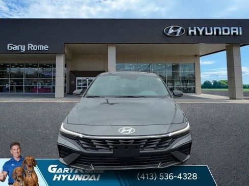 New 2026 Hyundai Elantra SEL Sport Premium FWD image 3