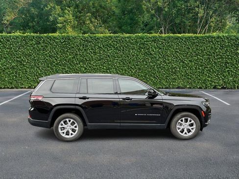 Used 2022 Jeep Grand Cherokee L Limited image 2