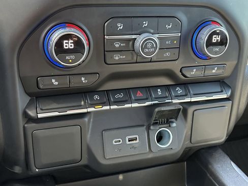 Used 2022 Chevrolet Silverado 1500 RST w/ Z71 Off-Road Package image 20