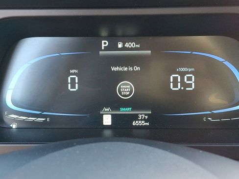 Certified 2025 Hyundai Elantra Sport image 20