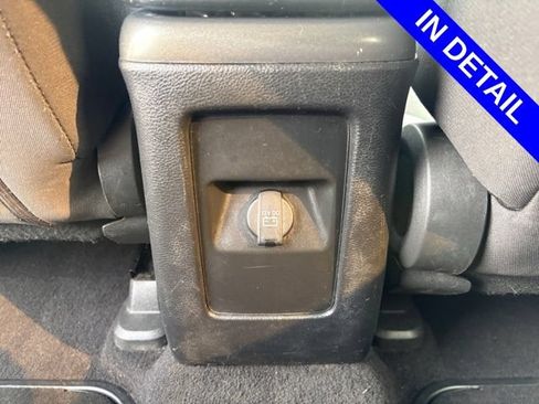 Used 2017 Dodge Journey SE w/ Flexible Seating Group FWD image 39