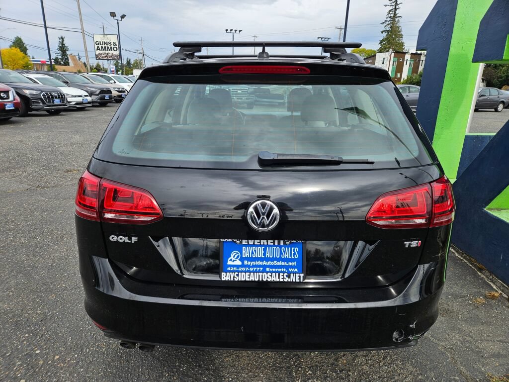 Used 2016 Volkswagen Golf S FWD image 4