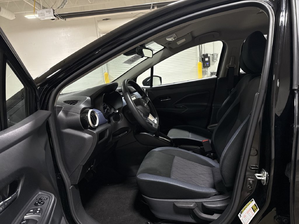 Used 2024 Nissan Versa SV FWD image 18