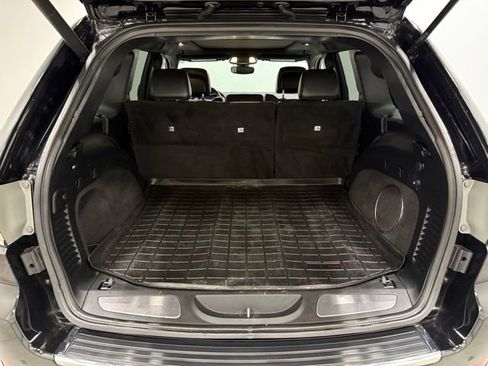 Used 2017 Jeep Grand Cherokee Overland AWD/4WD image 38