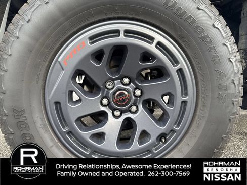 Used 2025 Nissan Frontier PRO-4X AWD/4WD image 10