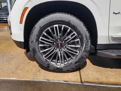 New 2026 GMC Yukon Elevation AWD/4WD image 59