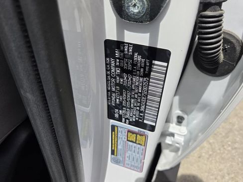Used 2025 Hyundai Tucson SE FWD image 29