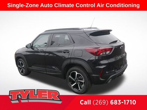 Used 2023 Chevrolet TrailBlazer RS w/ Convenience Package image 5