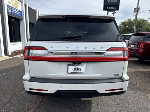 Used 2019 Lincoln Navigator L Reserve image 8