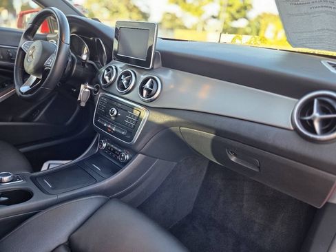 Used 2016 Mercedes-Benz CLA 250 4MATIC image 23