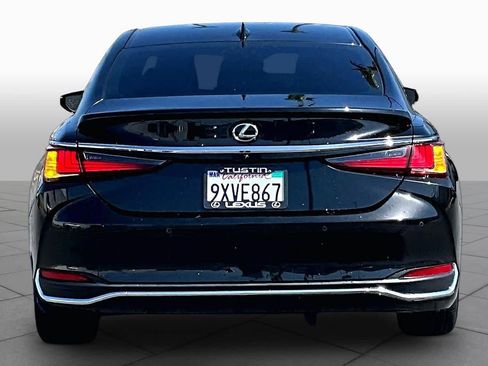 Used 2023 Lexus ES 300h w/ Premium Package FWD image 4
