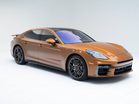 Used 2025 Porsche Panamera Turbo image 7