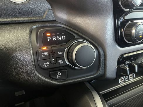 New 2026 RAM 1500 4x4 Crew Cab image 23