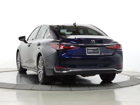 Certified 2021 Lexus ES 250 w/ Premium Package image 5