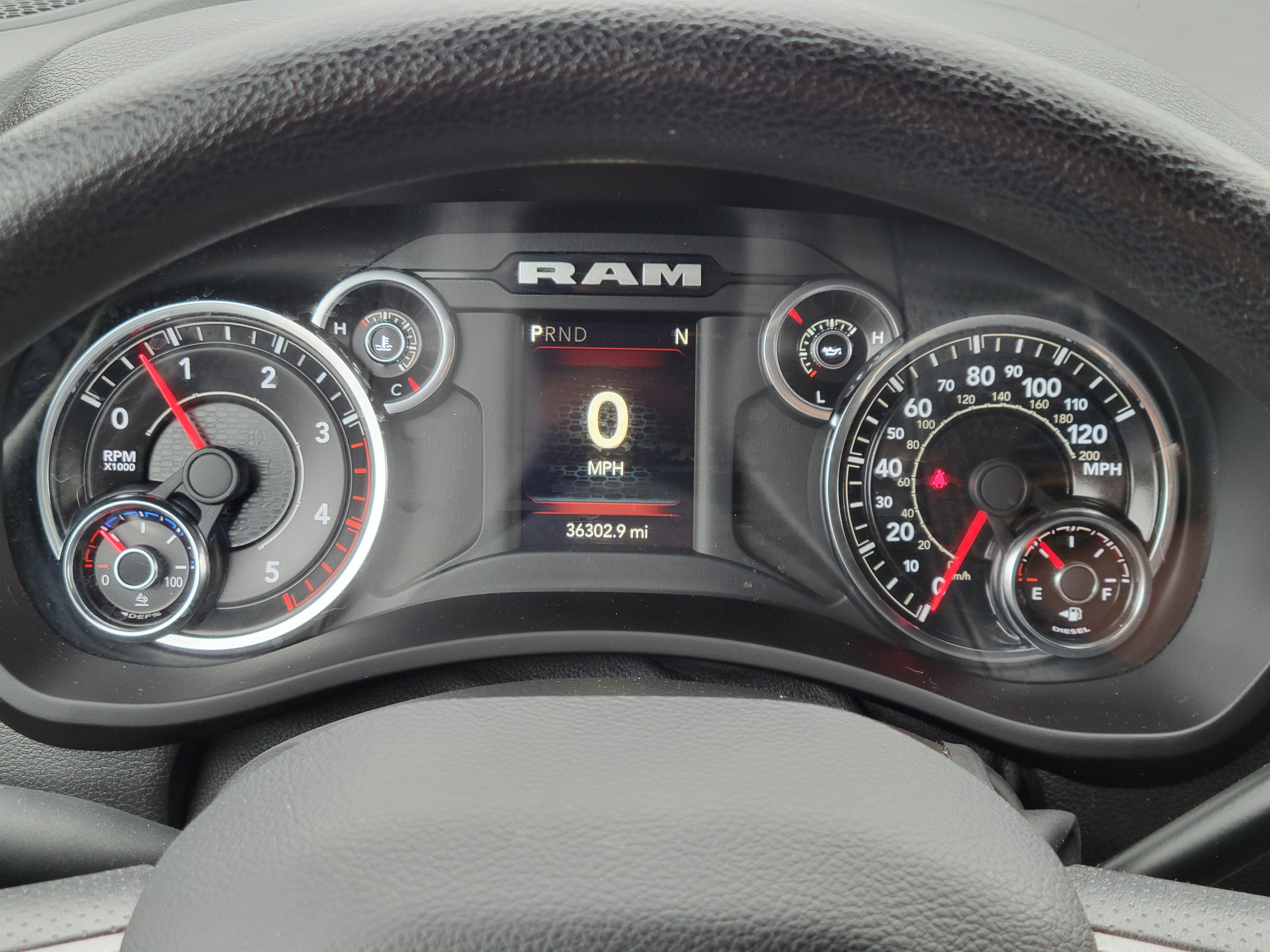 Used 2023 RAM 2500 Tradesman w/ Chrome Appearance Group AWD/4WD image 9