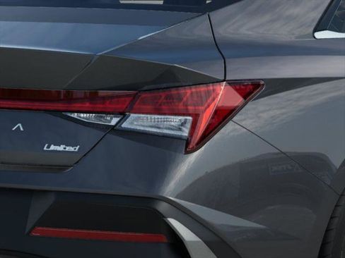 New 2026 Hyundai Elantra Limited w/ Cargo Package FWD image 10