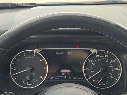 Used 2024 Nissan Rogue SV w/ SV Premium Package FWD image 16