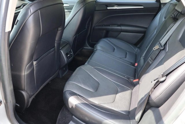 Used 2017 Ford Fusion Titanium FWD image 22