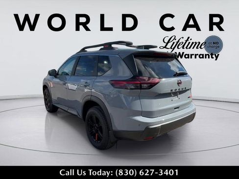 Used 2025 Nissan Rogue SV AWD/4WD image 5