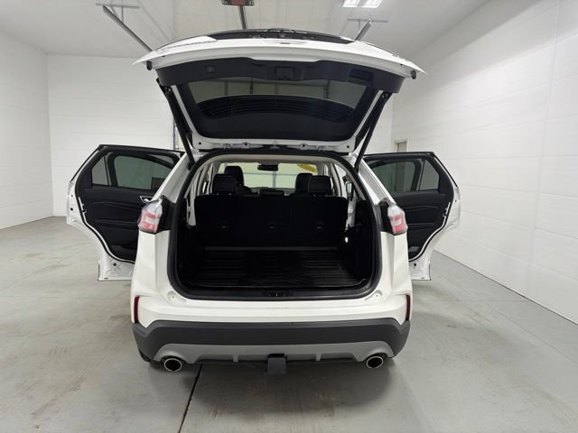 Used 2023 Ford Edge Titanium w/ Class II Trailer Tow Package AWD/4WD image 20