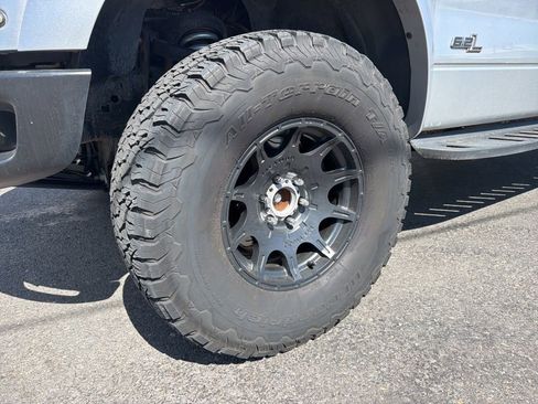 Used 2011 Ford F150 Raptor w/ SVT Exterior Graphics Pkg image 2