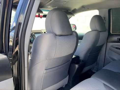 Used 2014 Toyota Tacoma 4x4 Double Cab image 12