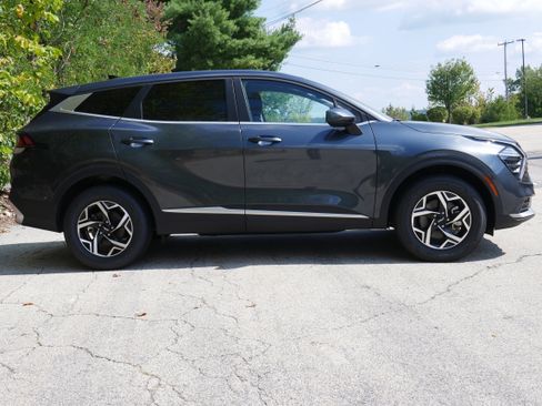 Certified 2024 Kia Sportage LX image 7