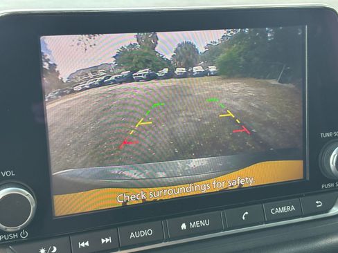 Used 2025 Nissan Rogue SV FWD image 25