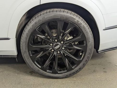 Used 2026 Cadillac Vistiq Platinum w/ LPO, Floor Liner Package AWD/4WD image 11