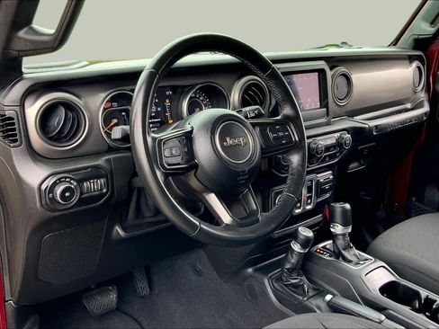 Used 2021 Jeep Wrangler Sport AWD/4WD image 17