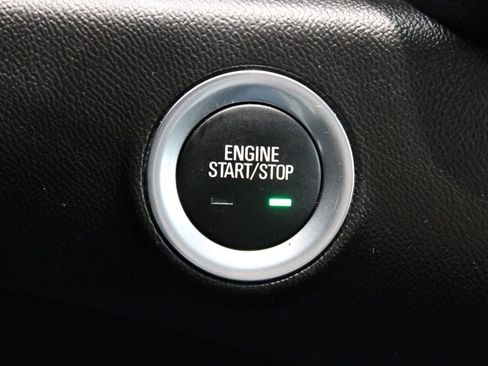 Used 2024 GMC Terrain SLE image 23