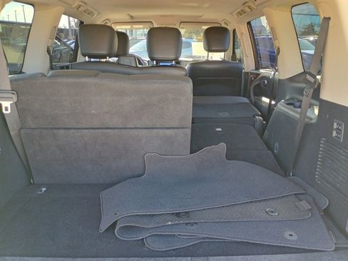 Used 2020 Nissan Armada SL w/ Premium Package image 19