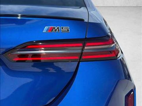 New 2026 BMW M5 w/ Executive Package image 22