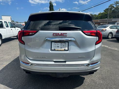Used 2020 GMC Terrain Denali w/ Denali Premium Package image 4