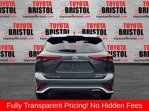 Used 2022 Toyota Highlander XSE AWD/4WD image 4