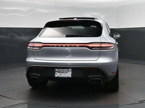 Used 2023 Porsche Macan AWD/4WD image 6