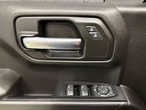 Used 2021 Chevrolet Silverado 1500 Custom Trail Boss w/ Safety Confidence Package AWD/4WD image 19
