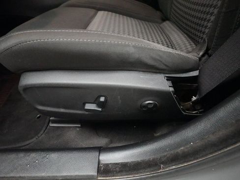 Used 2018 Dodge Charger GT w/ Blacktop Package image 28