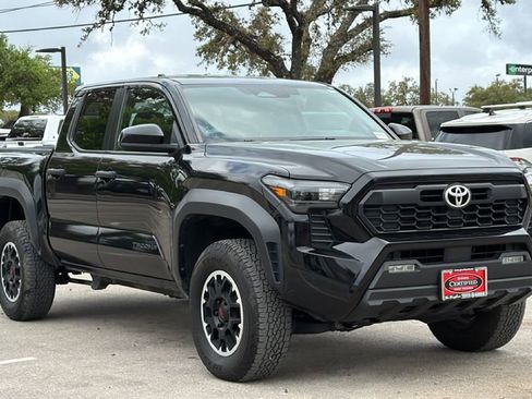 Certified 2024 Toyota Tacoma TRD Off-Road image 3