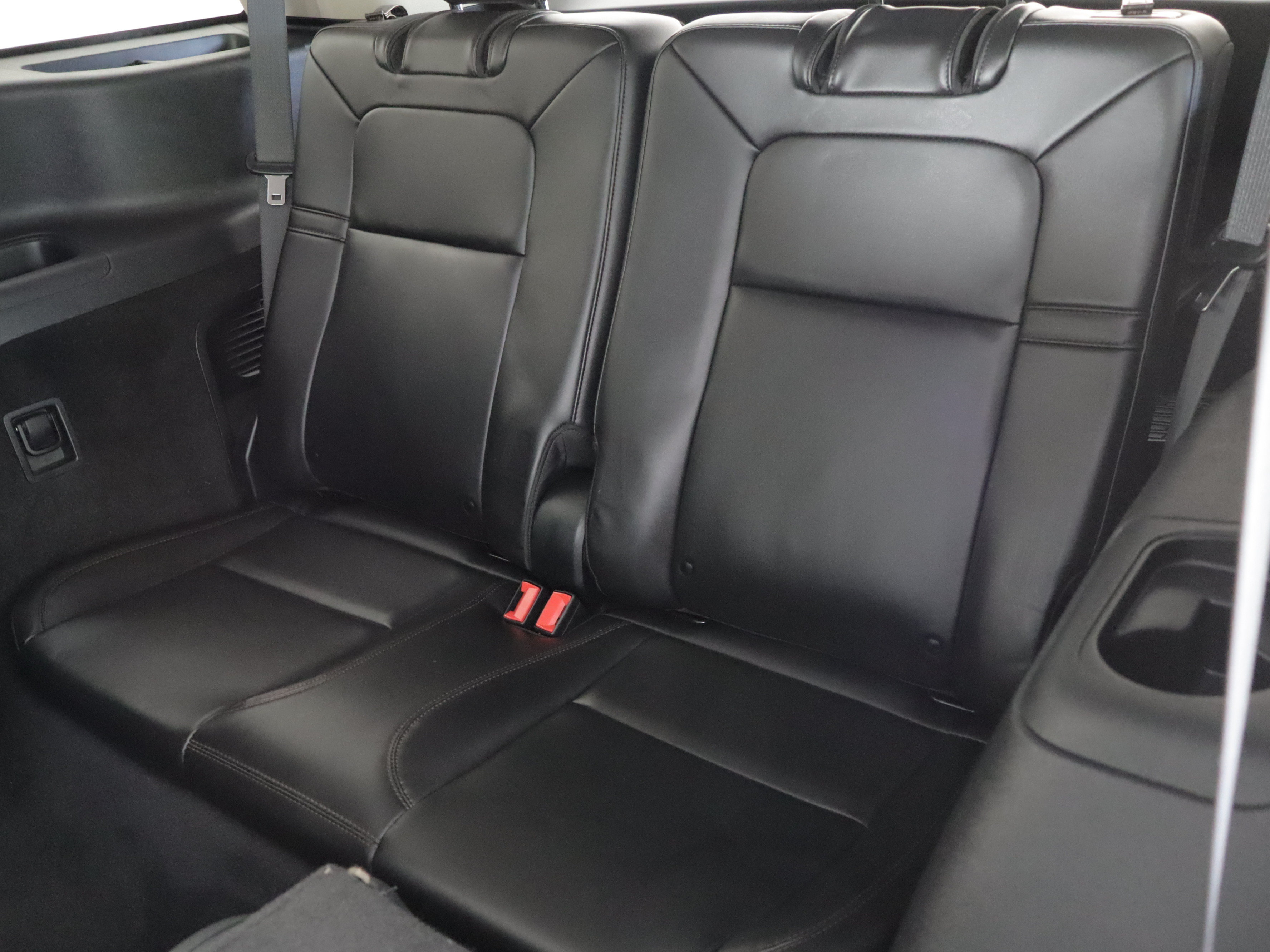 Used 2023 Lincoln Aviator AWD w/ Premium Package image 11