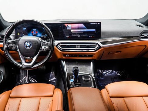 Used 2023 BMW i4 eDrive35 w/ Premium Package image 5