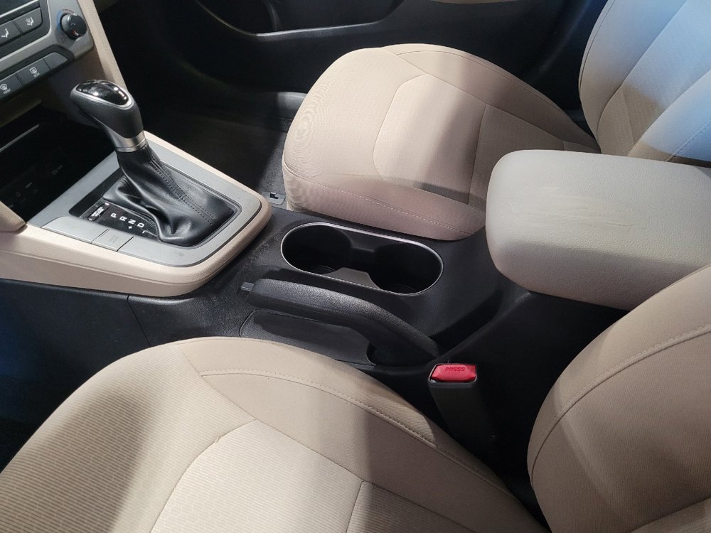 Used 2018 Hyundai Elantra SE FWD image 26