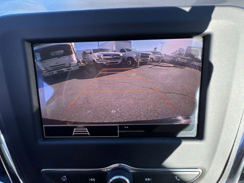 Used 2024 Chevrolet Equinox LS image 14