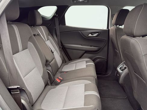 Used 2025 Chevrolet Blazer LT image 26