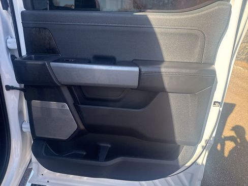 Used 2024 Ford F350 Lariat w/ FX4 Off-Road Package image 35