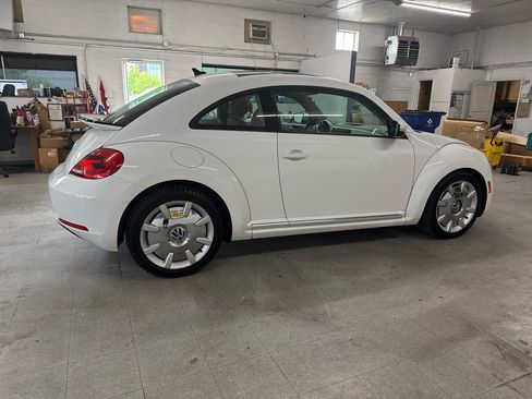 Used 2016 Volkswagen Beetle 1.8T FWD image 4