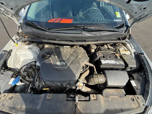 Used 2015 Hyundai Accent GS FWD image 29