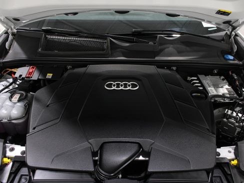 Used 2023 Audi Q8 Premium w/ Convenience Package AWD/4WD image 28