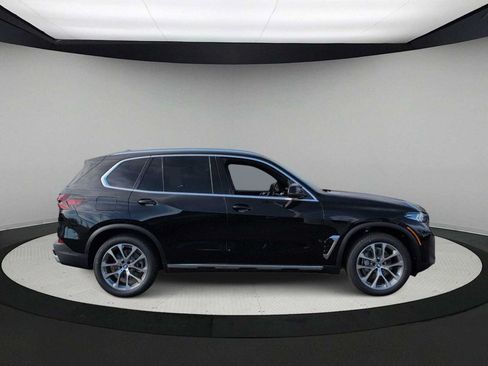 Used 2026 BMW X5 xDrive40i w/ Premium Package AWD/4WD image 9